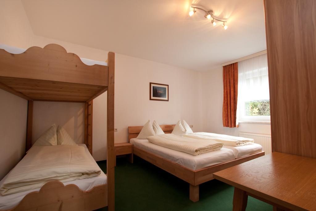 Appartment Laerchenalm Sankt Martin am Tennengebirge Habitación foto