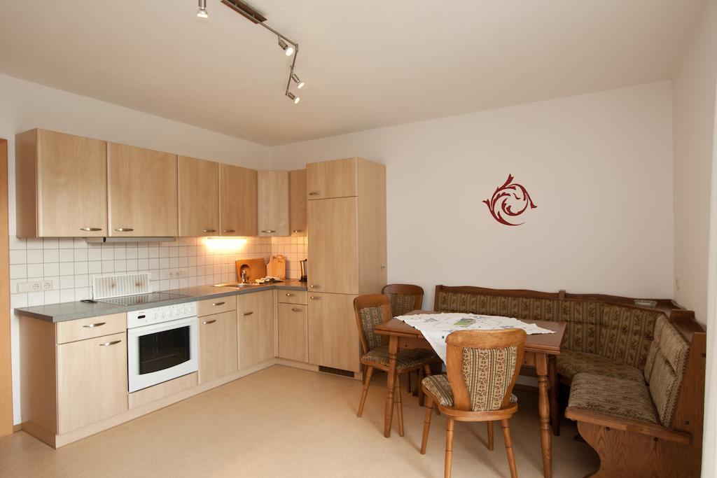 Appartment Laerchenalm Sankt Martin am Tennengebirge Habitación foto